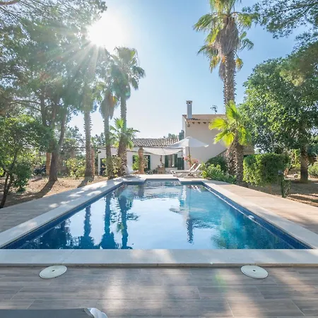 Santa Eulalia فيلة *